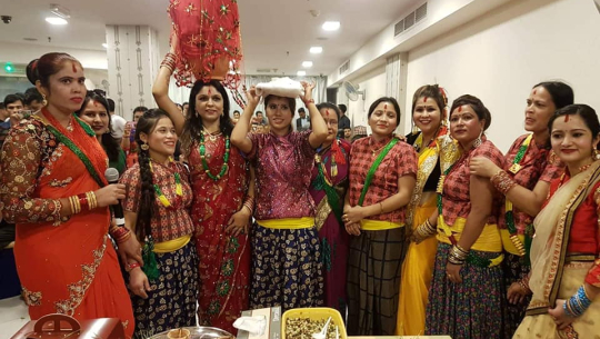 यूएईमा गौरा पर्वको रौनक