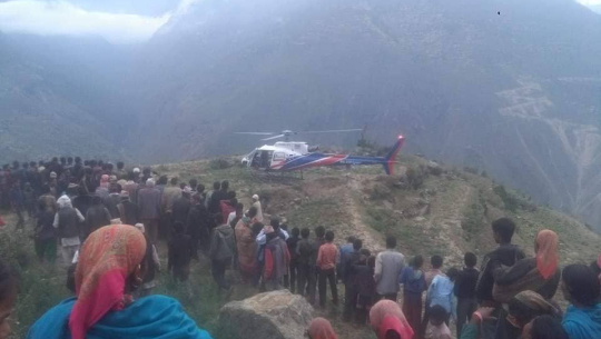 बाजुराबाट सुत्केरी व्यथा लागेकी महिलाको हेलिकप्टर मार्फत उद्धार