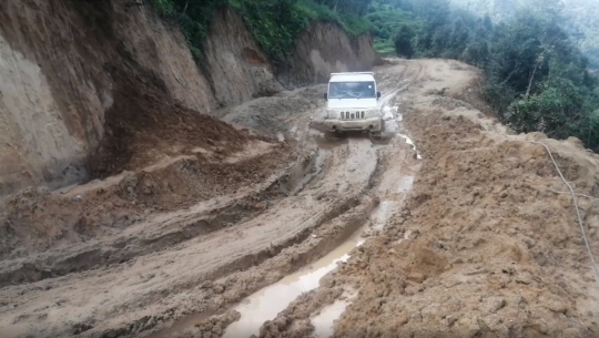 फाईल फोटो : सुदूरपश्चिमका मुख्यमन्त्री त्रिलोचन भट्टको केआईसिंह गाउँपालिका जाने सडक