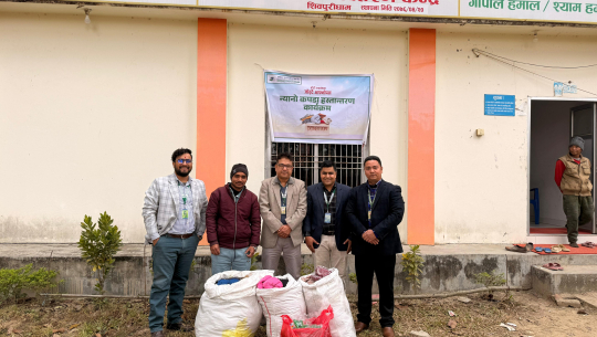 साँग्रिला डेभलपमेन्ट बैंक लिमिटेड धनगढी कलस्टरले २१औ वाषिर्कोत्सवको अवसरमो गर्यो कपडा सहयोग