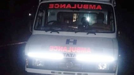 सुदूरपश्चिममा सवारी पास बन्द भएपछि सरकारी गाडी र एम्बुलेन्स यात्रु ओसार्न प्रयोग