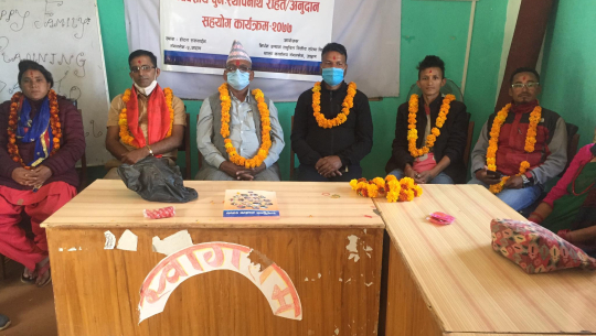 अछाममा निर्धनद्वारा समूहका ३९ जना सदस्यलाई अनुदान रकम सहयोग
