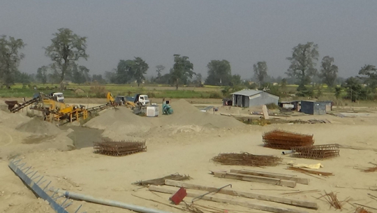 कैलालीमा विकासे योजनामा पनि अवैध क्रशर उद्योग सञ्चालन