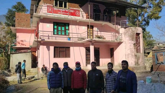 नेकपा बझाङको पार्टी कार्यालयमा ओली समूहको कब्जा