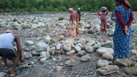 Implementation of projects in the far-west ignores the filtering process?