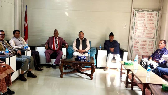 सुदूरपश्चिममा मन्त्री र सांसदका स्वकीय सचिवालय कायम राख्न सबै दल एकमत 