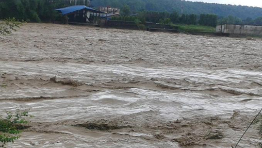 बाजुरामा नदी छेउछाउका बस्तीमा सतर्कता अपनाउन आग्रह