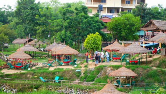 सौराहामा अपेक्षाभन्दा बढी पर्यटक