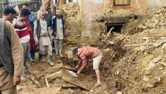 बाढीपहिरामा परी दुई सय २८ जनाको मृत्यु