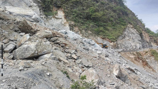 कालीगण्डकी सडक अवरुद्ध