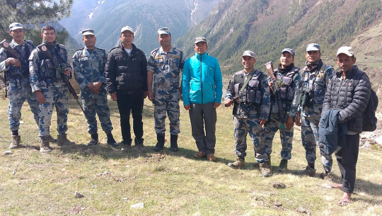 व्यासमा हिउँ  पग्लिएपछि गस्ती बढाउँदै सशस्त्र प्रहरी