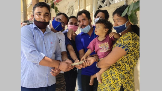 सुदूरपश्चिमेली नेपाली समाज भारतद्वारा क्यान्सर पीडित कडारोलाई सहयोग