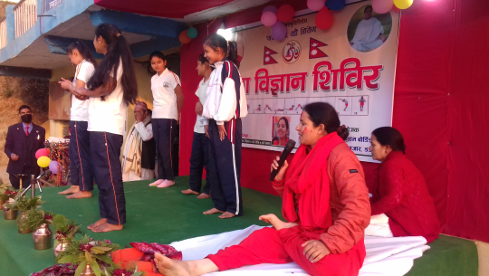 डडेल्धुराका विद्यालयमा योग विज्ञान शिविर