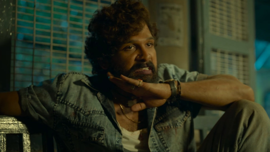 तर, प्रहरीको अगाडि झुके पुष्पा