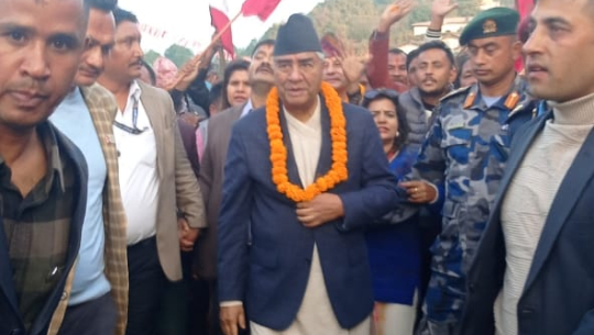 कांग्रेस सभापति देउवा डडेल्धुरामा, अधुरा आयोजना सम्पन्न गर्ने प्रतिबद्धता