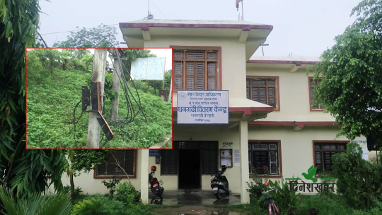 धनगढीमा विद्युतीय ट्रान्सफर्मर पड्किँदा १०९ घरमा क्षति, प्राधिकरणले लापरवाही गरेको आरोप