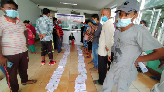 क्यान्सर अस्पताल चितवनमा रिपोर्टका लागि हप्तौं कुर्नुपर्ने, बिरामीको ज्यानै जाने जोखिम