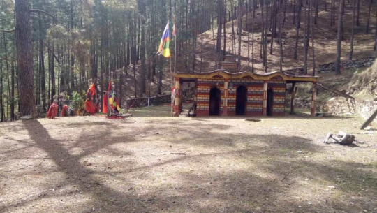 बैतडीको प्रसिद्ध अनिरुद्र मन्दिरमा जात्रा हुँदै