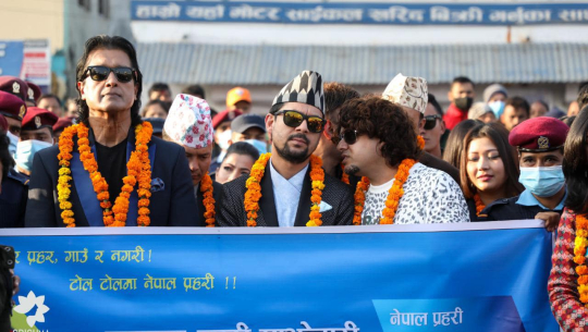 धनगढीमा यसरी छल्कियो गायक ढकालको खुशी