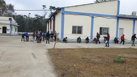 भारतबाट आएका संक्रमित धनगढीको आइसोलेसनमा, १० दिनपछि विना परीक्षण घर