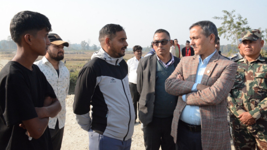 Home Minister Aryal inspects Dodhara Chadani dry port under construction