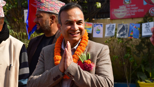 चैतन्य दोस्रो विद्यार्थी महोत्सवमा डाक्टर पाण्डेलाई ‘स्वास्थ्यकर्मी सेवा सम्मान'