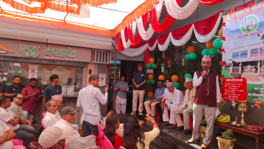 धनगढी बसपार्कस्थित संजीवनी मोबाइलले सञ्चालनमा ल्यायो नयाँ मोबाइल ग्यालरी 