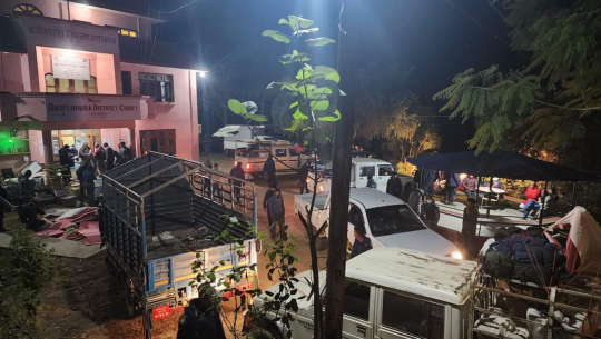प्रधानमन्त्रीको गृहजिल्लामा आजबाट मतगणना हुने, सबै मतपेटिका अझै पुगेनन