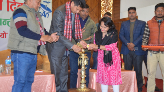 सुदूरपश्चिमका रेडियोहरू संकटमा, राज्यले सहयोग नगरेको सञ्चालकको गुनासो