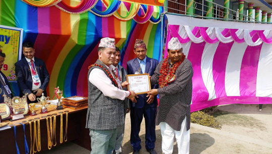 गायक ‘डोटेली कान्छा’ सम्मानित