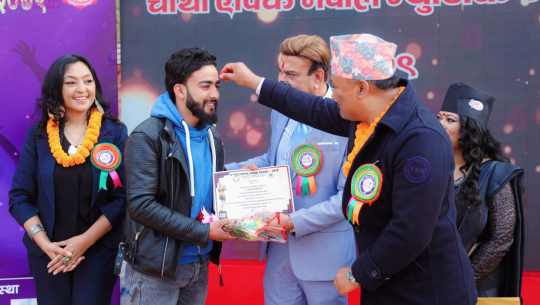 सपनाको चाङ बोकेर राजधानी छिरेका भट्ट सांगीतिक यात्रामा अघि बढ्दै