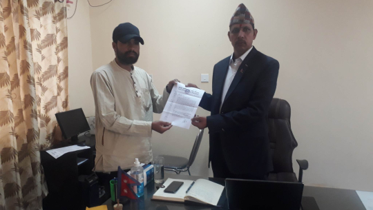  हेल्थ असिस्टेन्ट संघ डोटीशाखाद्घारा ४ बुदे मागसहित प्रजिअलाई ज्ञापनपत्र