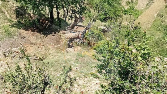 बैतडीमा ट्याक्टर दुर्घटना