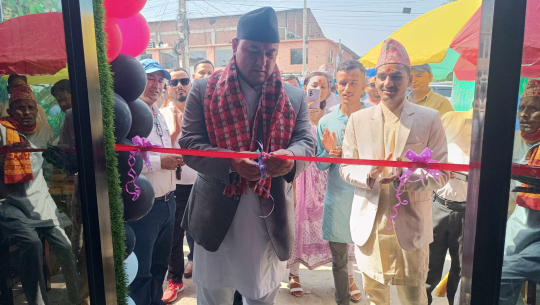 धनगढीमा खुल्यो अपि सैपाल खाना घर, एक सयमै शाकाहारी खाना