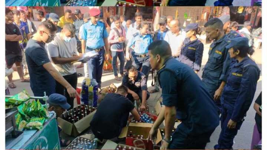 कञ्चनपुरमा दुई लाख बढीको मदिरा बरामद