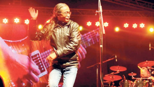 नेपथ्य तेस्रो पटक बेलायतमा