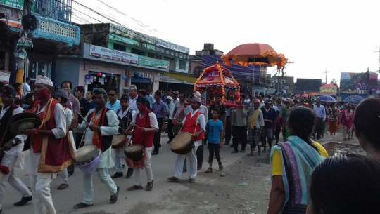 धनगढीमा डोल जात्राको उल्लास