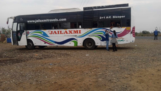 धनगढीबाट भारतको ब्याङ्लोर गएका ७२ जना बाटोमा अलपत्र