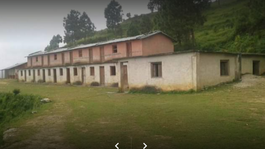 बैतडी सिगासको एक विद्यालयमा तालाबन्दी, आन्दोलनमा विद्यार्थी [भिडिओसहित]