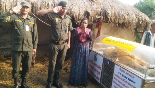 धनगढीमा ४६६ मृतकका आफन्तलाई २३ लाख ३० हजार दाउरा खर्च उपलब्ध