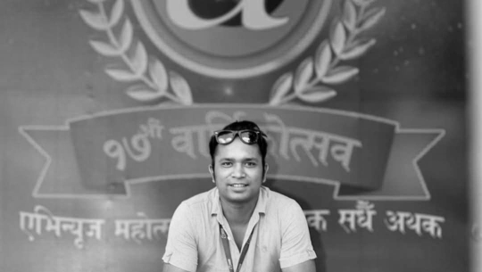 एभिन्युजका पत्रकारको तीनकुनेको आगजनीमा परी मृत्यु