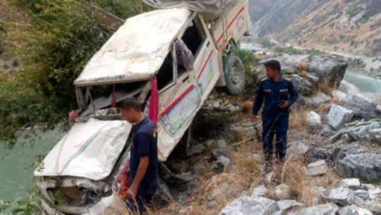 बाजुरामा जिप दुर्घटना हुँदा ६ जना घाइते