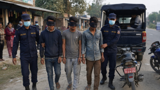 महेन्द्रनगरमा मोटरसाइकल चोरीमा संलग्न तीन युवा पक्राउ