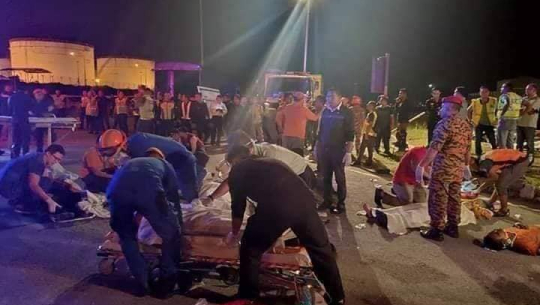 मलेसियामा बस दुर्घटना, दुई नेपालीसहित ११ जनाको मृत्यु