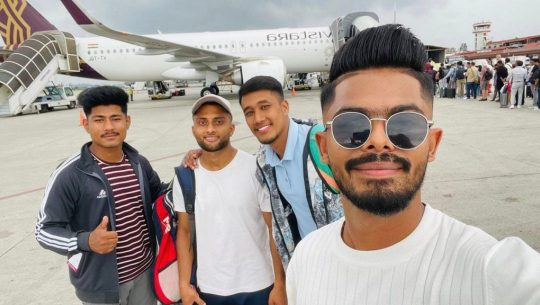 महिनादिन लामो अभ्यासका लागि ६ क्रिकेटर भारत जाँदै