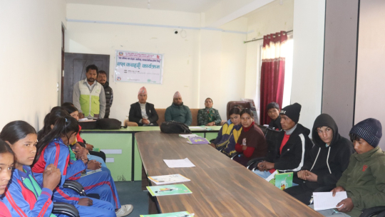 बाजुराको खप्तड छेडेदहमा बाल अधिकार र संरक्षण केन्द्रित बाल कचहरी आयोजना 