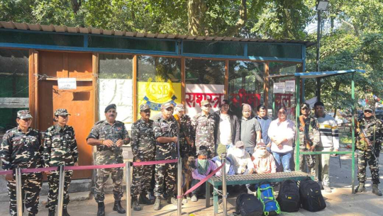 गौरीफन्टा नाकामा ५२ तोला सुन र ७८० ग्राम चाँदीसहित ४ नेपाली पक्राउ