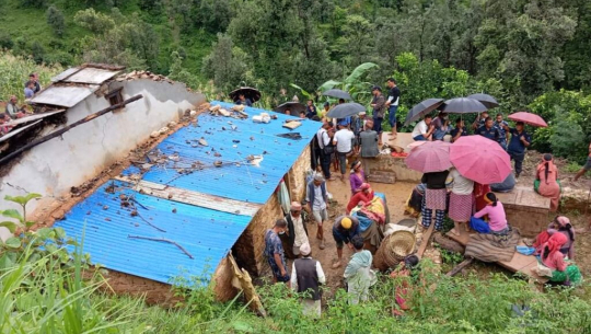 पहिरोमा ज्यान गुमाएका परिवारलाई सुदूरपश्चिम सरकारले प्रतिव्यक्ति एक लाख दिने