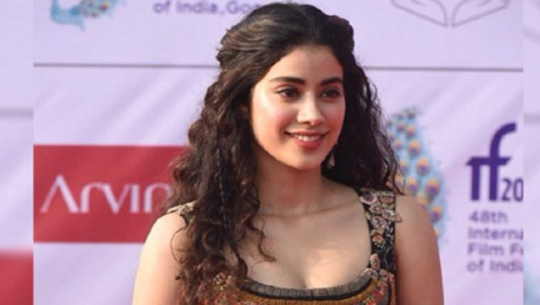 आमा सम्झिँदै जाह्नवी