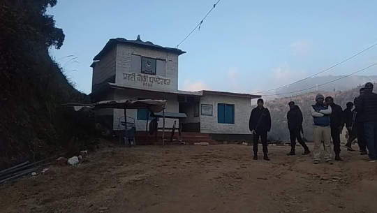 डोटी प्रहरीको हिरासतमा चालकको मृत्यु प्रकरणः मुद्धापछि २ प्रहरी जवान निलम्बन
